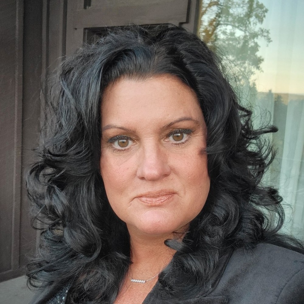 Meet your Posher, Rebekah